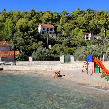 Brna 561b Smokvica (Korcula)